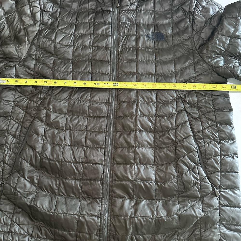 The North Face Men's Puffer Jacket - Olive